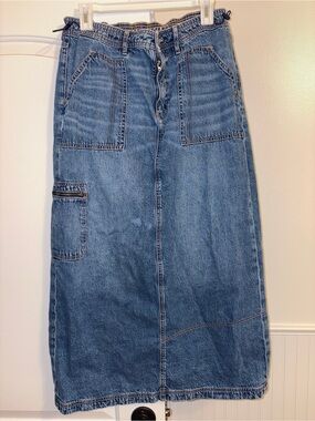 Classic Blue Denim Adjustable American Eagle Women’s Skirt Jeans